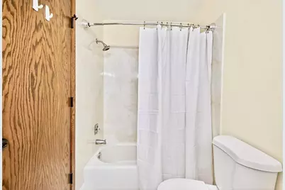 2700 Crestwood Circle, Hopkins, MN 55305 - Photo 32