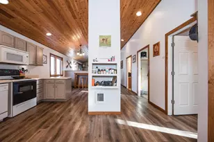 513 N St E, Detroit Lakes, MN 56501 - Photo 8