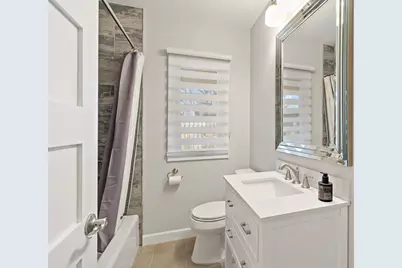 8134 Knoll Street N, Golden Valley, MN 55427 - Photo 16