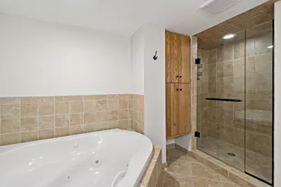 8134 Knoll Street N, Golden Valley, MN 55427 - Photo 22