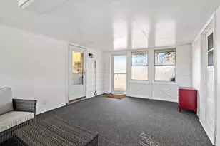 8134 Knoll Street N, Golden Valley, MN 55427 - Photo 26