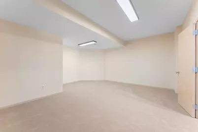 8945 Hilloway Road, Eden Prairie, MN 55347 - Photo 44