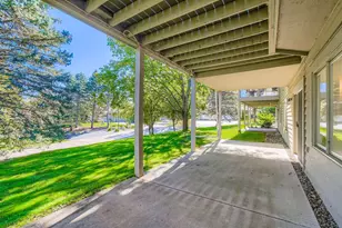 8945 Hilloway Rd, Eden Prairie, MN 55347 - Photo 54