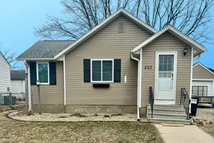 203 1st St NW, Dodge Center, MN 55927 - Photo 1