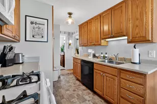 203 1st St NW, Dodge Center, MN 55927 - Photo 6