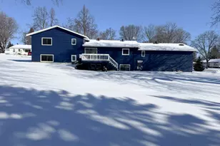 336 E Cherry Ave, Fergus Falls, MN 56537 - Photo 2