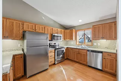 915 Lucille Court, River Falls, WI 54022 - Photo 4