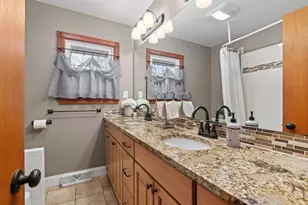 791 Creek Ave, Mendota Heights, MN 55120 - Photo 32