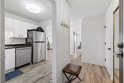 78 10th Street E #2408, Saint Paul, MN 55101 - Photo 2