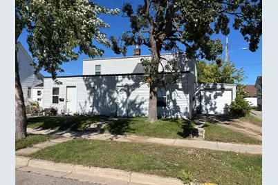215 9th Street NW, Bemidji, MN 56601 - Photo 1
