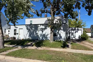215 9th St NW, Bemidji, MN 56601 - Photo 1
