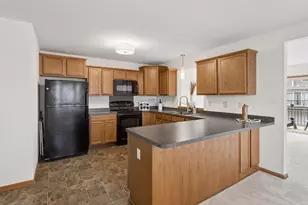 14093 Wilds Path NW, Prior Lake, MN 55372 - Photo 12