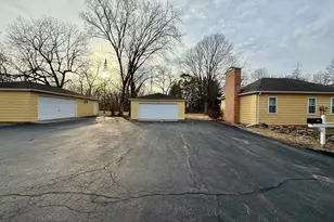 1040 Mayowood Rd SW, Rochester, MN 55902 - Photo 2