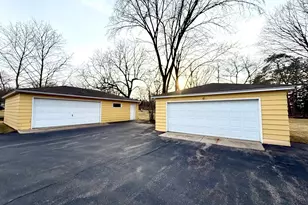 1040 Mayowood Rd SW, Rochester, MN 55902 - Photo 26