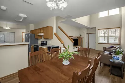 1562 Liberty Circle, Shakopee, MN 55379 - Photo 8