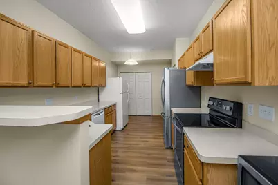 1562 Liberty Circle, Shakopee, MN 55379 - Photo 12