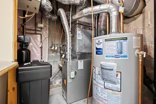 553 Hawthorn Rd, Circle Pines, MN 55014 - Photo 38