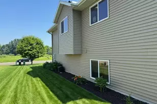 1723 N 7th St, Sartell, MN 56377 - Photo 32