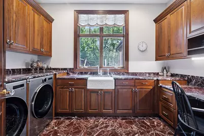 614 Hidden Creek Trail, Mendota Heights, MN 55118 - Photo 18