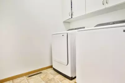 29 6th Avenue SE, Dodge Center, MN 55927 - Photo 16