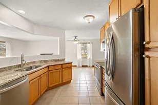 955 Santa Vera Dr, Chanhassen, MN 55317 - Photo 6