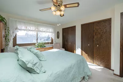 9901 Oakland Avenue S, Bloomington, MN 55420 - Photo 18