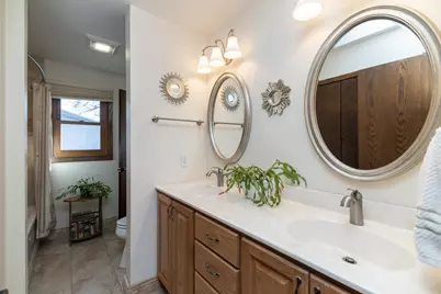 9901 Oakland Avenue S, Bloomington, MN 55420 - Photo 20