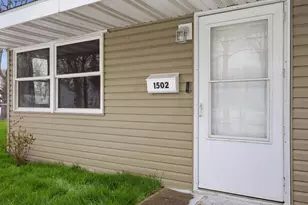 1502 5th Ave N, Moorhead, MN 56560 - Photo 2