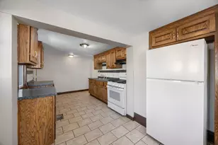 909 St Anthony Ave, Saint Paul, MN 55104 - Photo 26