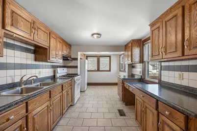 909 Saint Anthony Avenue, Saint Paul, MN 55104 - Photo 24