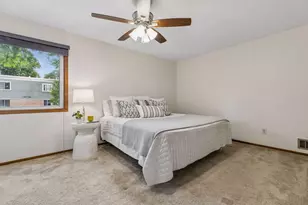 7361 W Franklin Ave, Saint Louis Park, MN 55426 - Photo 22