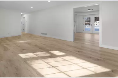 809 Oak Ridge Point NE, Blaine, MN 55434 - Photo 8