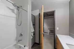 730 N 4th St, Minneapolis, MN 55401 - Photo 14