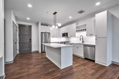 640 Wisconsin Avenue N #307, Golden Valley, MN 55427 - Photo 2