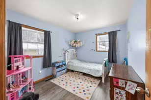 2354 Burke Ave E, North Saint Paul, MN 55109 - Photo 10