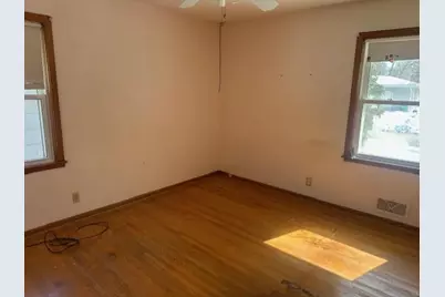 5800 W 25 1/2 Street, Saint Louis Park, MN 55416 - Photo 8