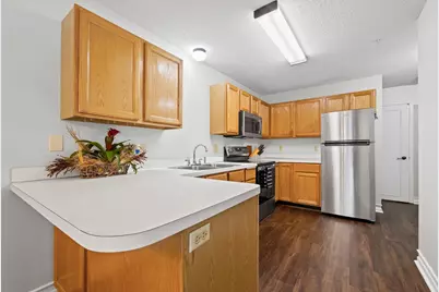 468 Heartland Court, Chanhassen, MN 55317 - Photo 10