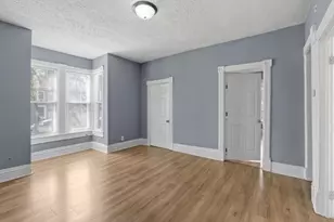 936 Duchess St, Saint Paul, MN 55106 - Photo 10