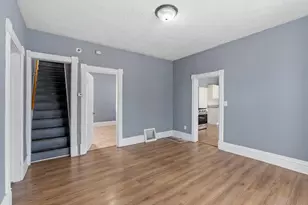 936 Duchess St, Saint Paul, MN 55106 - Photo 8