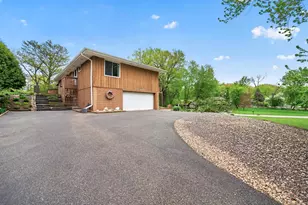 2420 Lancaster Ln N, Plymouth, MN 55441 - Photo 46