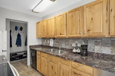 811 Smetana Road #8, Hopkins, MN 55343 - Photo 4