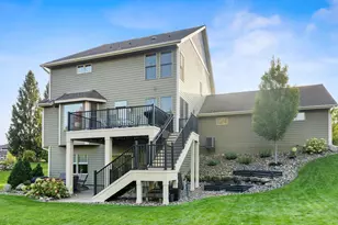 13518 Crompton Ct, Rosemount, MN 55068 - Photo 8