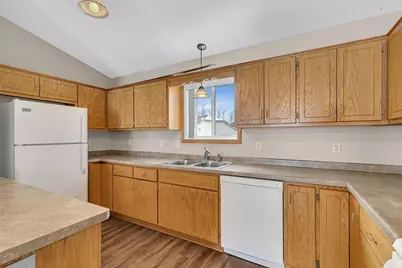 206 Appaloosa Court, Braham, MN 55006 - Photo 4