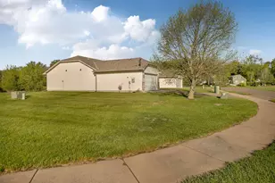 206 Appaloosa Ct, Braham, MN 55006 - Photo 24