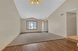 206 Appaloosa Ct, Braham, MN 55006 - Photo 10