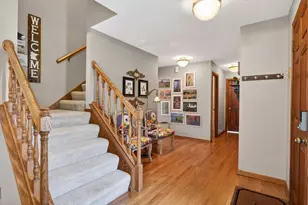 321 Deerfoot Trail, Chanhassen, MN 55317 - Photo 8
