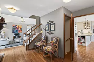 321 Deerfoot Trail, Chanhassen, MN 55317 - Photo 10