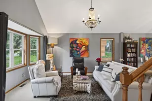 321 Deerfoot Trail, Chanhassen, MN 55317 - Photo 12