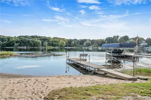 321 Deerfoot Trail, Chanhassen, MN 55317 - Photo 4