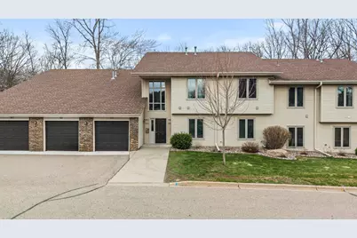 929 Oakwood Heights Circle #6, Eagan, MN 55123 - Photo 1